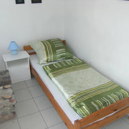 Nr1 * Balatonszarszo